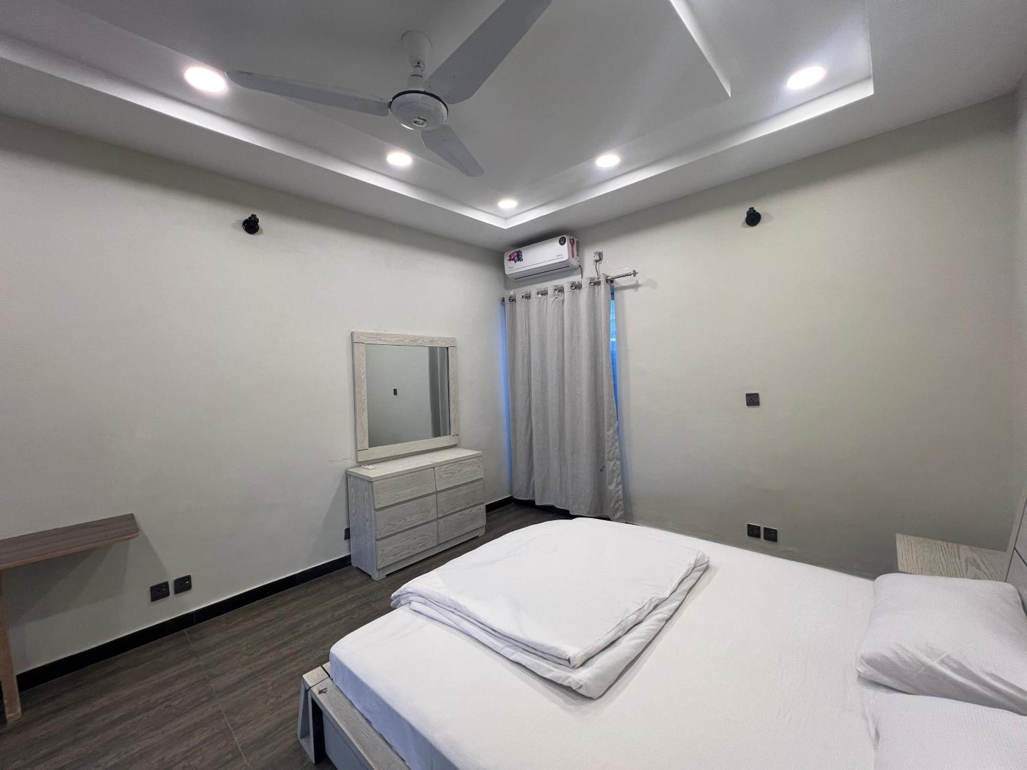 Deluxe King Room In Silverscape Residence 라왈핀디 외부 사진