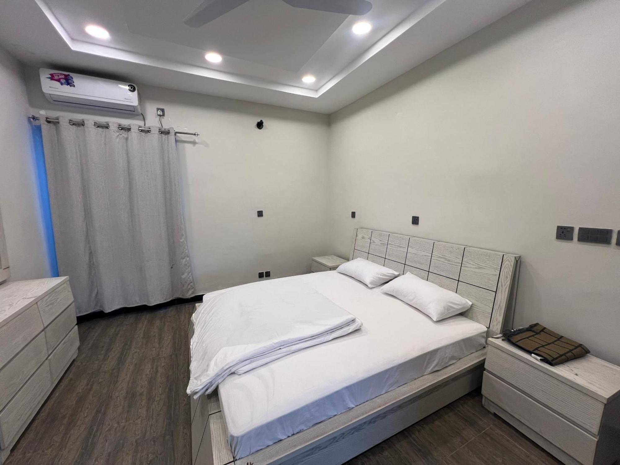 Deluxe King Room In Silverscape Residence 라왈핀디 외부 사진