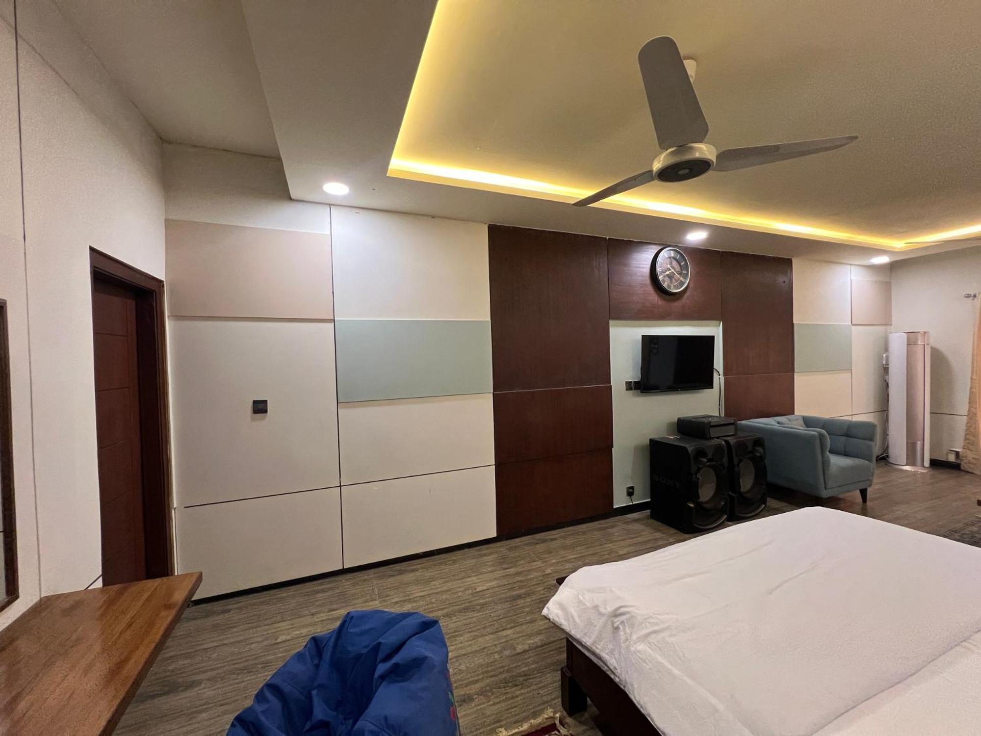 Deluxe King Room In Silverscape Residence 라왈핀디 외부 사진
